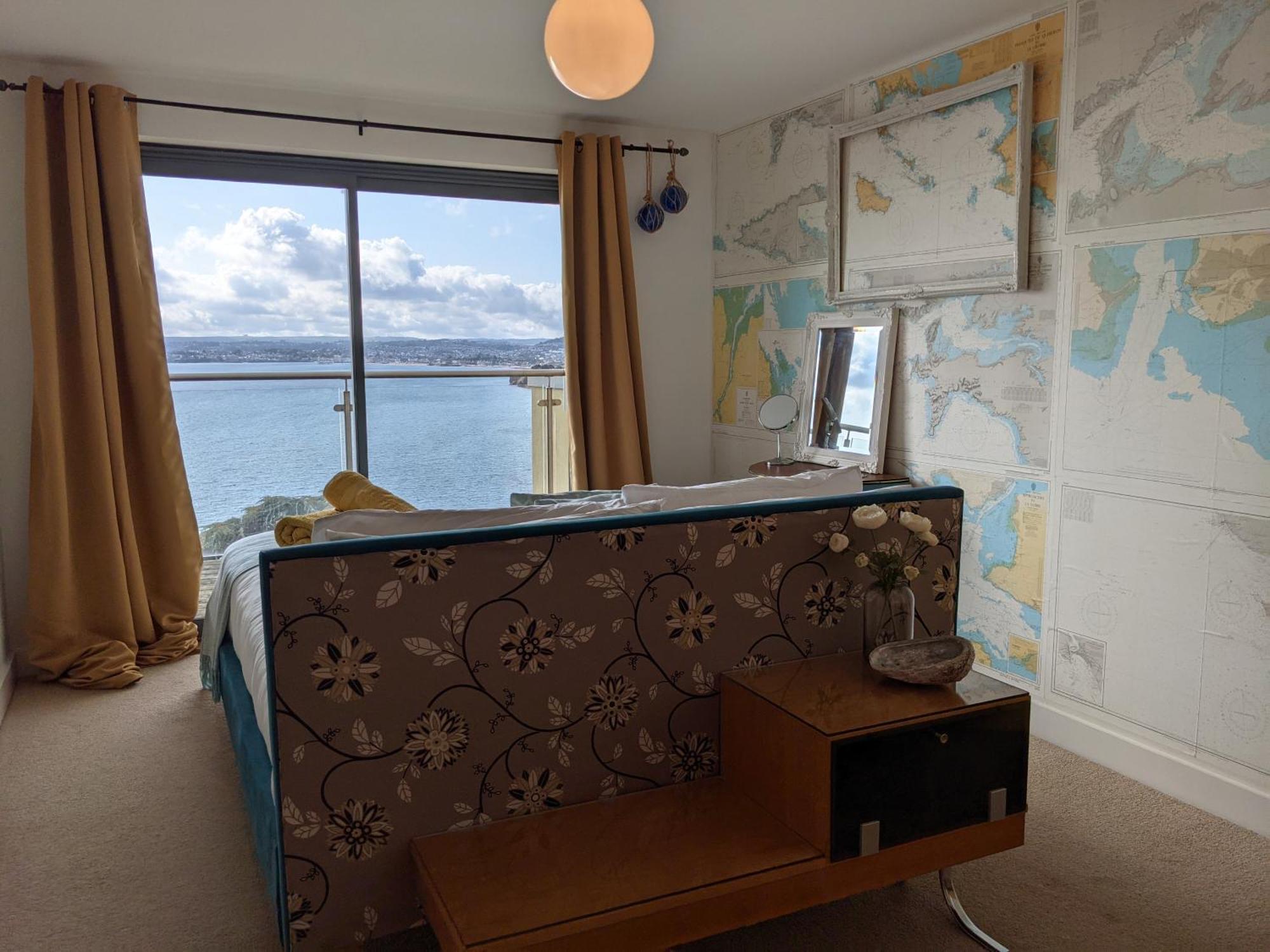 Panoramic Sea Views, Sleeps 4, Torquay Appartement Buitenkant foto